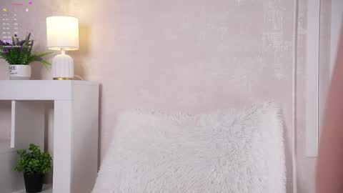 Lily online show from 31, 5, 2026