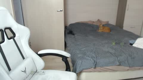 Alice and Sergey online show from 1, 2, 2025