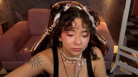 Snapshot of sunny2_b chatting on 7, 11, 2025 sunny2_b online show from 7, 11, 2025