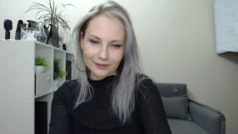 Naomi online show from 23, 12, 2024