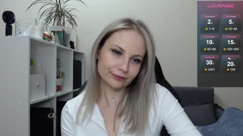 Naomi online show from 27, 1, 2025