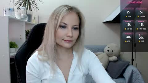 Naomi online show from 6, 10, 2025