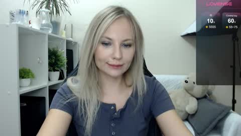 Naomi online show from 16, 10, 2025