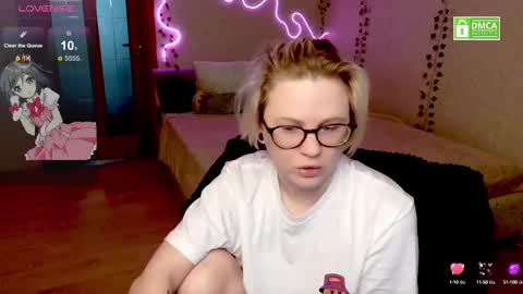 Snapshot of sunny_mood chatting on 11, 2, 2025 sunny mood online show from 11, 2, 2025