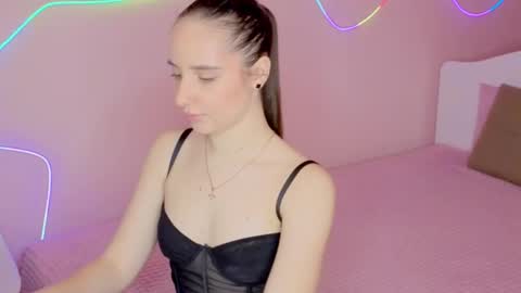 Snapshot of sunnybunnyy5 chatting on 26, 2, 2026 Liza online show from 26, 2, 2026