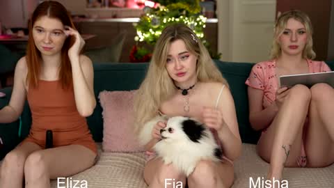 Snapshot of sunnyfia chatting on 16, 12, 2024 Fia - TG - Mia - Alice - online show from 16, 12, 2024