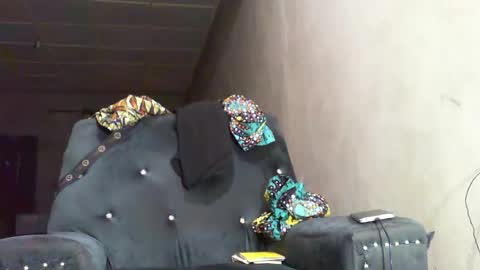 Sunnyblack2 online show from 30, 10, 2025