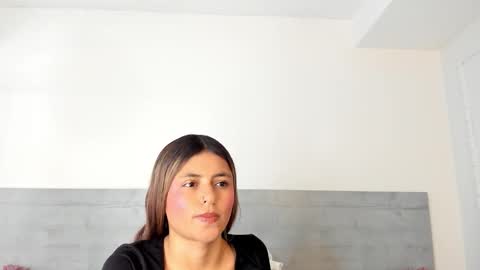 sunnywhitee online show from 17, 3, 2026