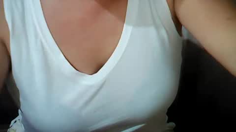 Snapshot of sunshine_38 chatting on 21, 1, 2025 sunshine_38 online show from 21, 1, 2025