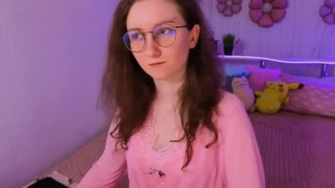 Snapshot of sunshine_blaze chatting on 7, 5, 2026 Alice online show from 7, 5, 2026