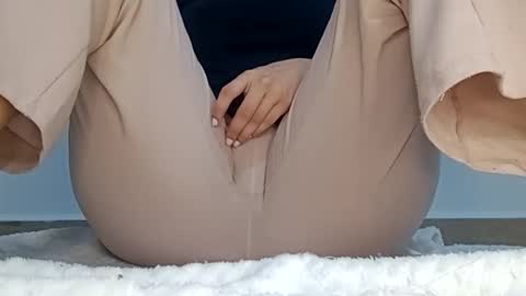 Annie online show from 24, 2, 2026