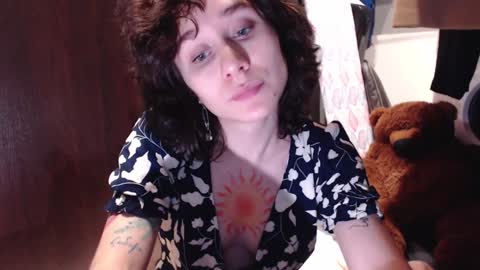 Hella online show from 10, 12, 2024