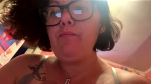 Snapshot of sunshinesmalls813 chatting on 4, 5, 2026 sunshinesmalls813 online show from 4, 5, 2026