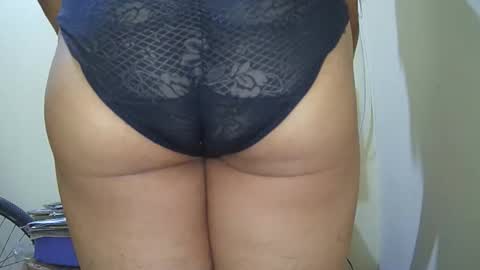 Snapshot of superboy977 chatting on 19, 11, 2025 superboy977 online show from 19, 11, 2025