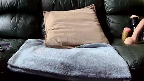 Thomas online show from 2, 2, 2025