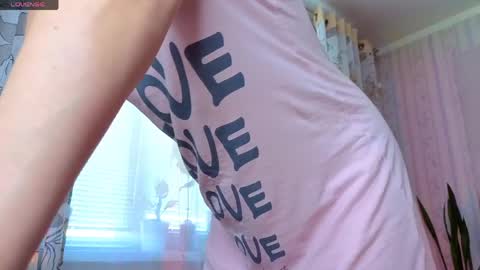 Snapshot of superhotgirlhere chatting on 4, 5, 2026 Sweet Anna online show from 4, 5, 2026