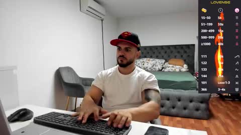 Snapshot of supermanboyxxl chatting on 10, 10, 2025 supermanboyxxl online show from 10, 10, 2025