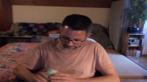 supersquirrel81 online show from 9, 5, 2026
