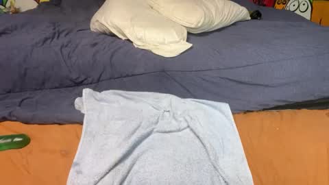 Snapshot of supremelifers chatting on 28, 9, 2025 Stony online show from 28, 9, 2025