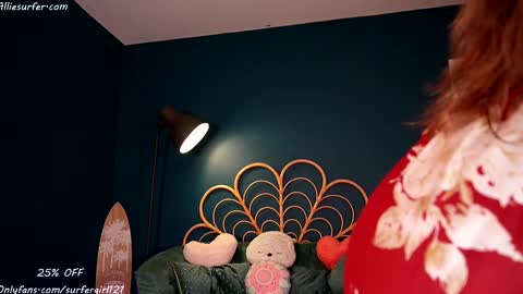 Snapshot of surfergirl121 chatting on 14, 2, 2025 Allie online show from 14, 2, 2025