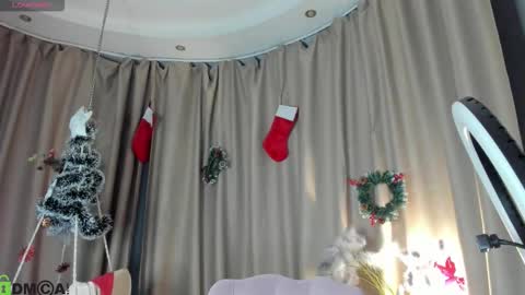 Annie online show from 5, 12, 2025