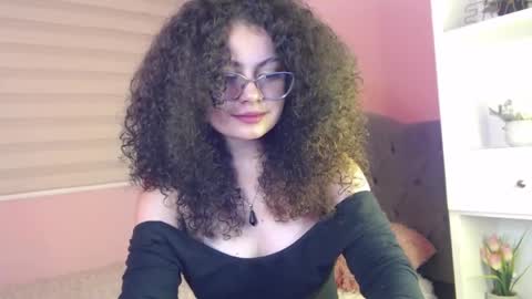 Snapshot of susan_bluee chatting on 5, 2, 2025 Susan online show from 5, 2, 2025