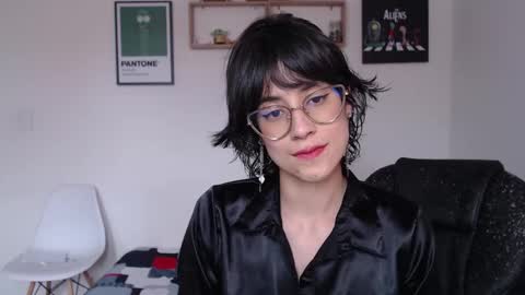 susana_w online show from 5, 3, 2025