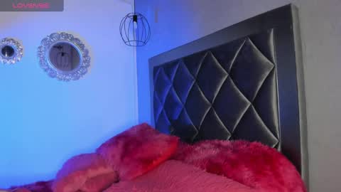 Susana W online show from 9, 9, 2025