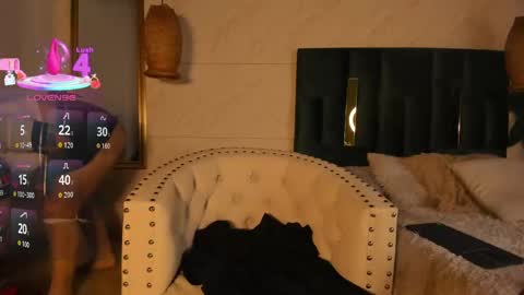 Susana W online show from 12, 11, 2025