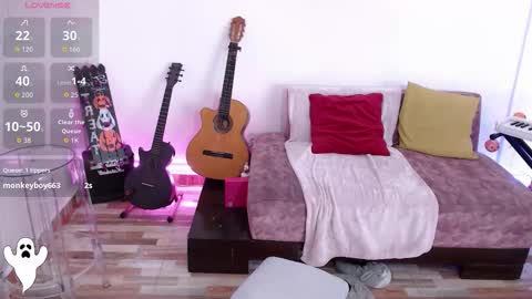 Susana hendrix    online show from 11, 10, 2025