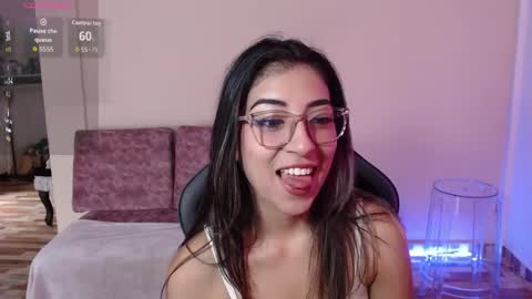 Susana hendrix    online show from 1, 4, 2026