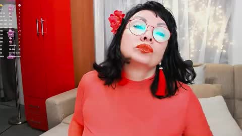 Snapshot of susanflower chatting on 23, 12, 2024 Susan online show from 23, 12, 2024