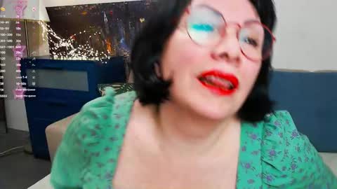 Snapshot of susanflower chatting on 9, 2, 2025 Susan online show from 9, 2, 2025