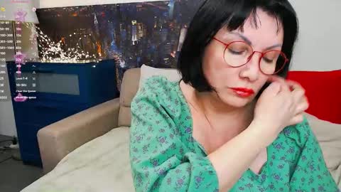 Snapshot of susanflower chatting on 12, 3, 2025 Susan online show from 12, 3, 2025