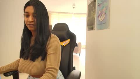 Andrea - Migue online show from 16, 2, 2025