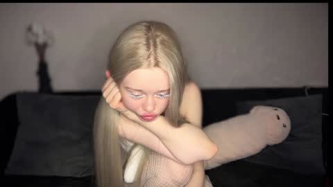 Sue online show from 6, 2, 2025