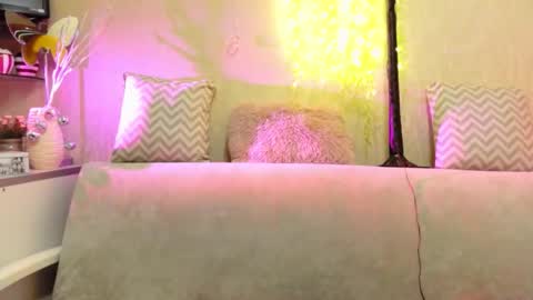 Snapshot of susiexnoreen chatting on 13, 2, 2026 SusiexNoreen online show from 13, 2, 2026