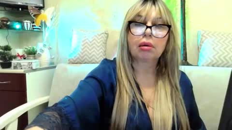 Snapshot of susiexnoreen chatting on 15, 2, 2026 SusiexNoreen online show from 15, 2, 2026