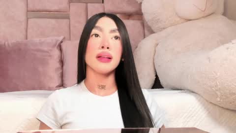 Sussie Tompsom online show from 27, 3, 2026