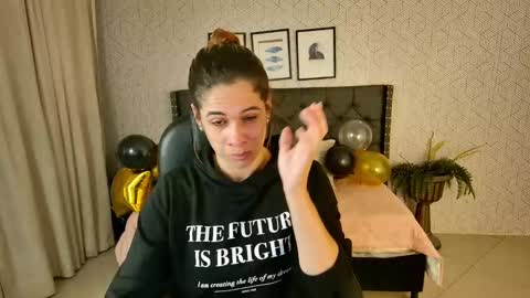   online show from 22, 12, 2024