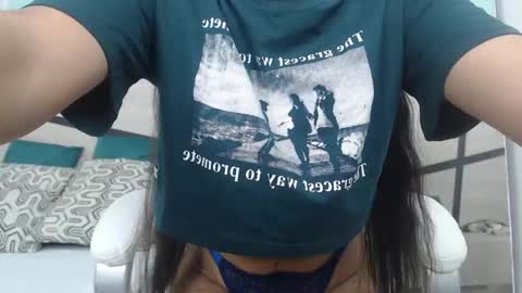 sussy leon online show from 3, 2, 2025