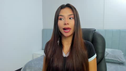 Snapshot of sussy_sweet4u chatting on 12, 3, 2025 sussy_sweet4u online show from 12, 3, 2025