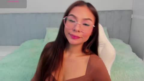 Snapshot of sussy_sweet4u chatting on 11, 9, 2025 sussy_sweet4u online show from 11, 9, 2025