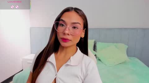 Snapshot of sussy_sweet4u chatting on 7, 10, 2025 sussy_sweet4u online show from 7, 10, 2025
