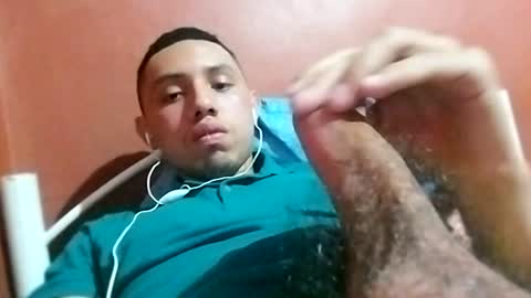 Snapshot of susuky2 chatting on 5, 7, 2026 susuky2 online show from 5, 7, 2026