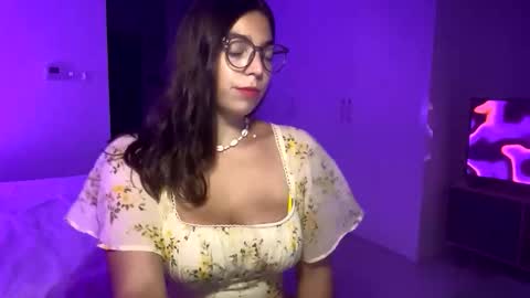 Snapshot of susyli chatting on 17, 10, 2025 susyli online show from 17, 10, 2025