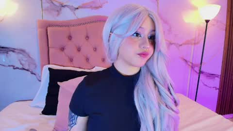 suxan_white online show from 25, 5, 2026