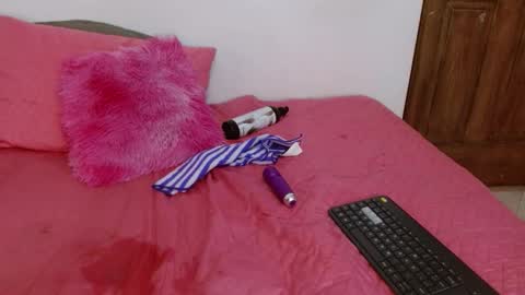 suzan_30 online show from 24, 10, 2025