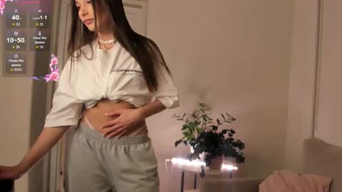 Hey Im Suzane online show from 3, 2, 2026