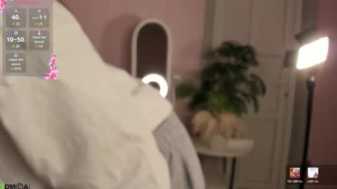 Hey Im Suzane online show from 5, 2, 2026